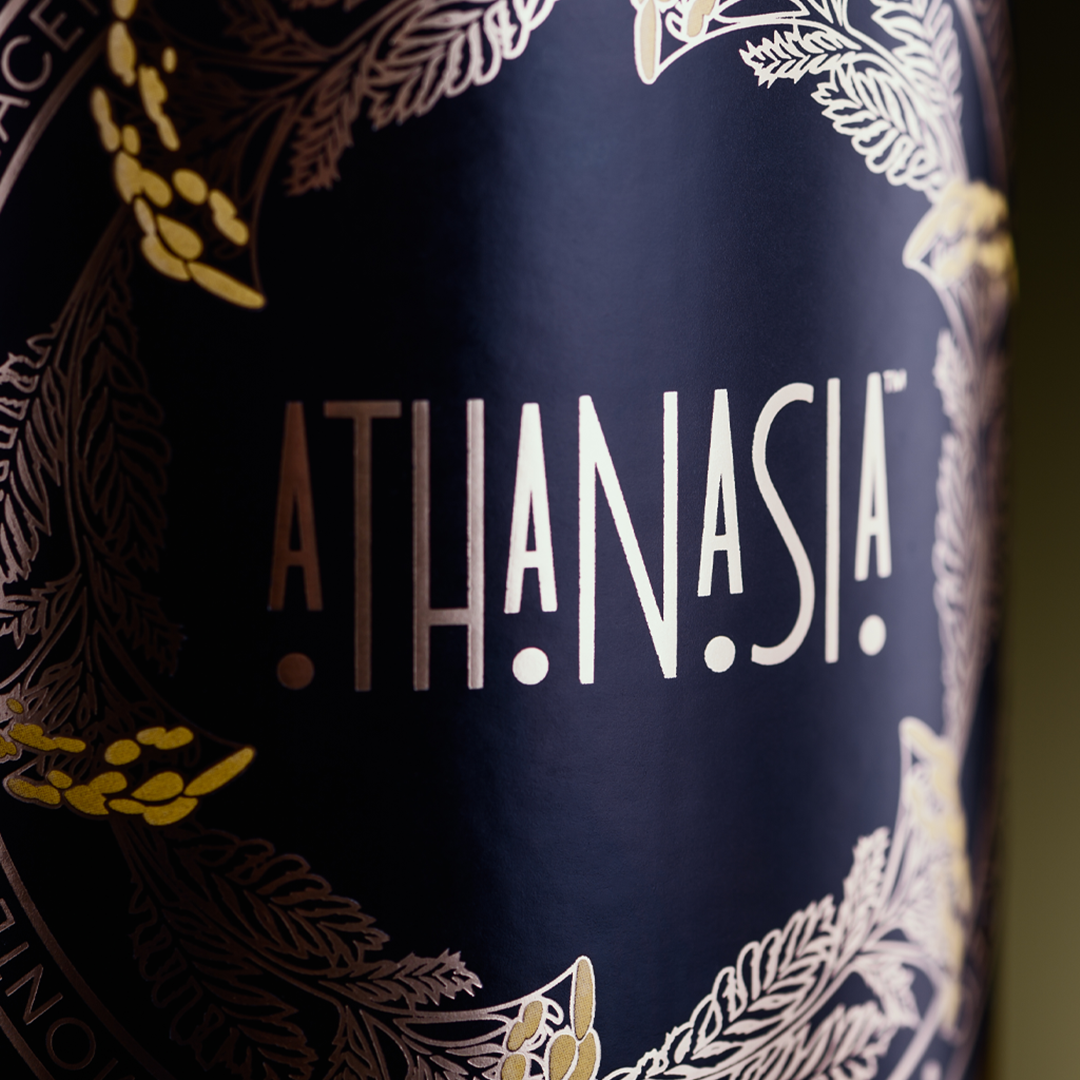 athanasia-mobile-close-up